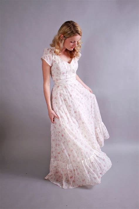 1970 S Pink And White Floral Gunne Sax Dress By Coralvintage White