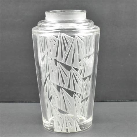 French Jean Luce 1930s Art Deco Geometric Etched Glass Vase For Sale At 1stdibs