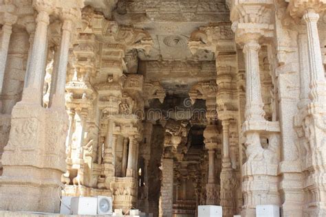 Musical Pillars Of Vittala Temple Hampi Stock Photo - Image of elephant, building: 59790826