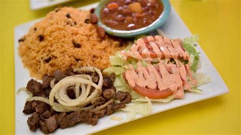 Restaurant Review Bethlehems Flama Tropical Serves Authentic Puerto