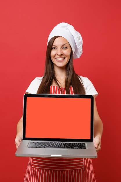 Ama De Casa Cocinera Cocinera O Panadero En Delantal De Rayas Camiseta