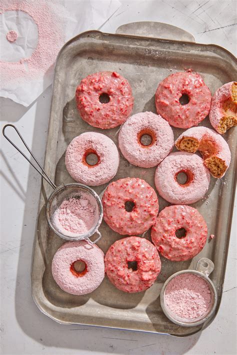 Irresistible Baked Strawberry Frosted Donuts Pbpc Dessert Blog