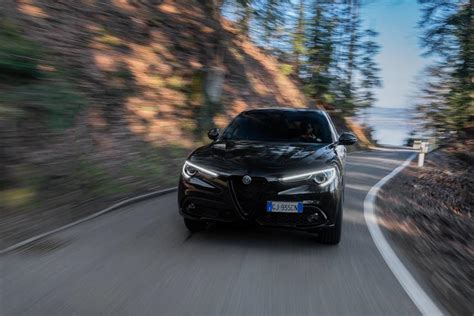 2023 Alfa Romeo Stelvio Estrema Image Photo 12 Of 16