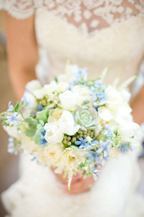 Tcu Grads Alex Glendenning And Clayton Snodgrass Wed In Celina Wedding Boquet White Wedding