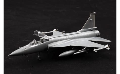 Chinese FC 1 Fierce Dragon Pakistani JF 17 Thunder Trumpeter 01657