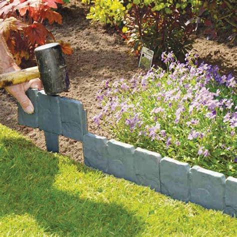 Palisade Garden Edging Ideas Worth A Look Sharonsable