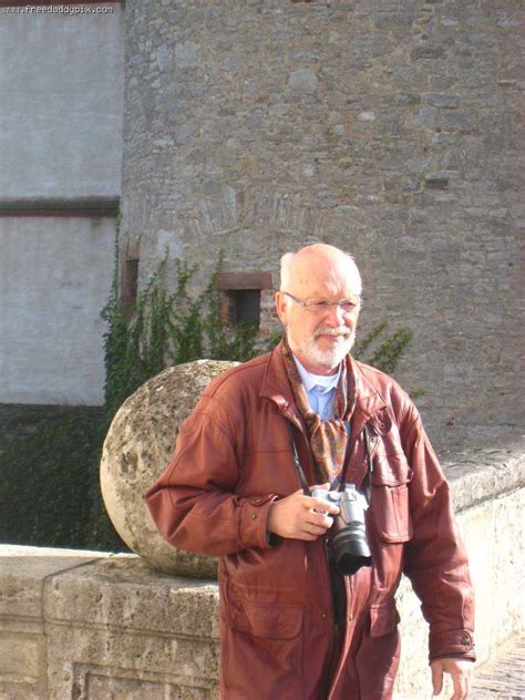 Free Mature Silverfox Daddy Pics FreeDaddyPix