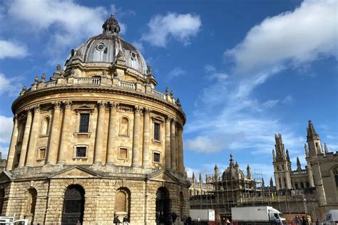 The Top 9 Reasons to Visit Oxford England - A Life Away