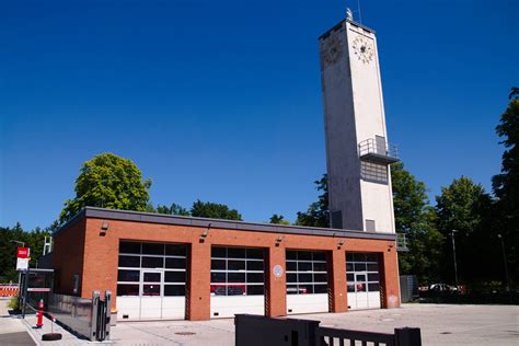 Gerätehaus Feuerwehr Nürnberg Worzeldorf Ebenfalls im Somm Flickr