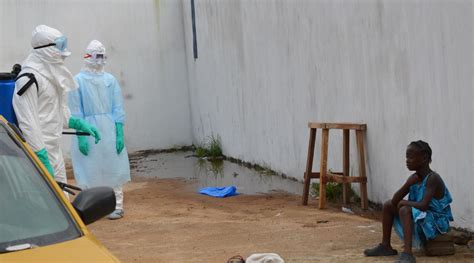 L épidémie d Ebola a fait 2 917 morts en Afrique de l Ouest