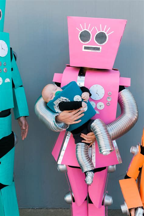 DIY ROBOT FAMILY COSTUME - Tell Love and Party