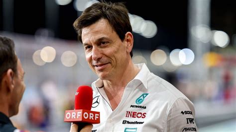 Pushing Toto Wolff Out of His Comfort Zone, Viral Artist Bombarded With Instructions From ...