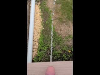 在甲板上撒尿 Pornhub Gay