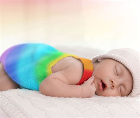 Bambino arcobaleno perché si chiamano così i Rainbow babies