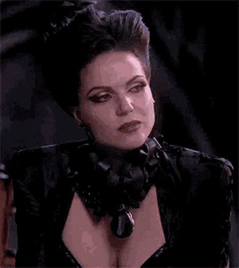 Regina Mills Lana Parrilla GIF - Regina Mills Lana Parrilla - Discover & Share GIFs