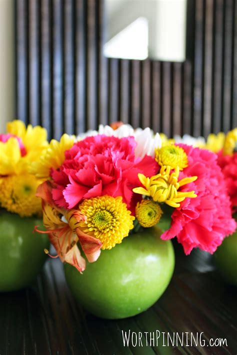 Worth Pinning: Apple Vase Flower Arrangement