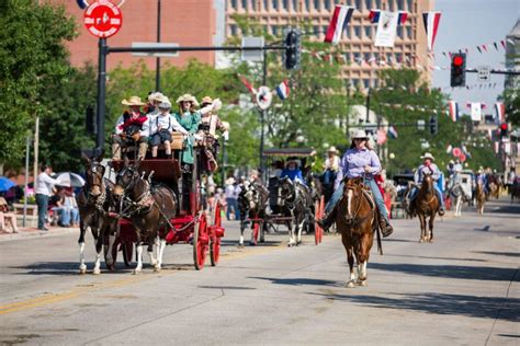 5 Must See Attractions At Cheyenne Frontier Days Visit Usa Parks