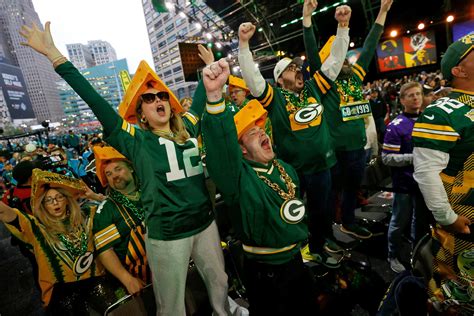 Green Bay Packers Fans are Loyal – Until They Need a Job