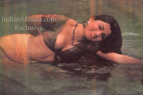 HOTEST TAMIL STAR Hot Kushboo Photos Videos Biography