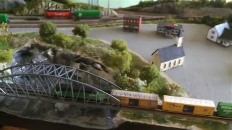 Lionel ho scale trains : Z scale model train layouts