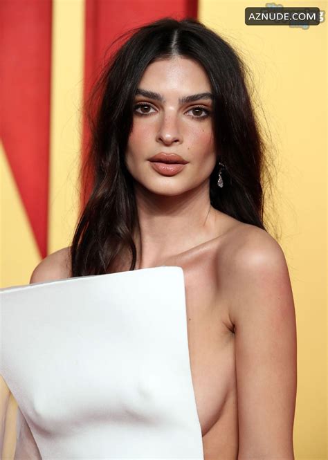 Emily Ratajkowski Sexy And Nude Shows Off Her Hot Boobs At Vanity Fair Oscar In Beverly Hills