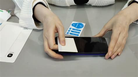 Как клеить гидрогелевую пленку на телефон - пошаговая инструкция ...