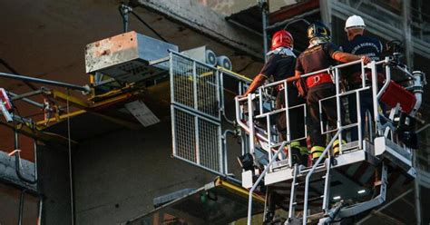 Incidenti Sul Lavoro Operaio Muore Schiacciato Nel Centro Di Roma