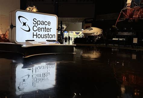 essential experiences  enjoy  houston  travel pub