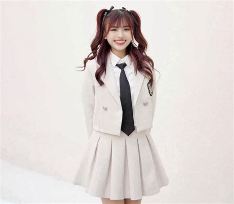 M M Tr C V P C A Hot Girl N Ng T Ng M C B Nh T K T P Ch Doanh Nghi P Vi T Nam