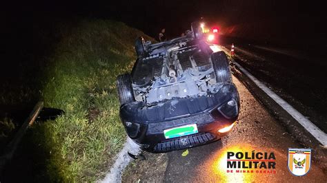 Acidente Deixa Dois Feridos Na Mg Entre Divin Polis E Formiga