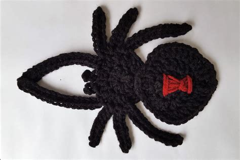 Free Pattern Crochet Spider And Web Poncho Halloween Crochet