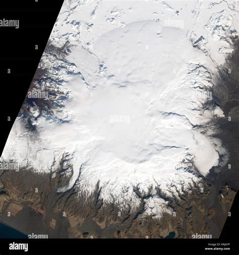 Eruption of Eyjafjallajökull Volcano, Iceland 2010-04-04 lrg Stock ...