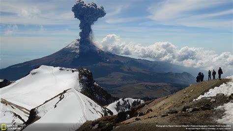 Explosion Du Volcan Popocatepetl Fond Décran National Geographic