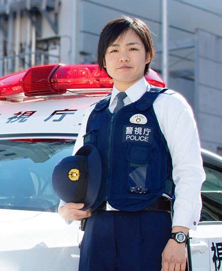 ボード「クイック保存」のピン【2024】 女性警官 女性警察官 警察