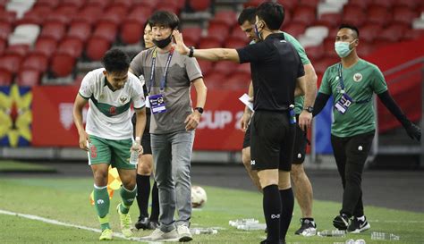 Foto Leg Pertama Semifinal Aff 2020 Indonesia Bermain Imbang Lawan