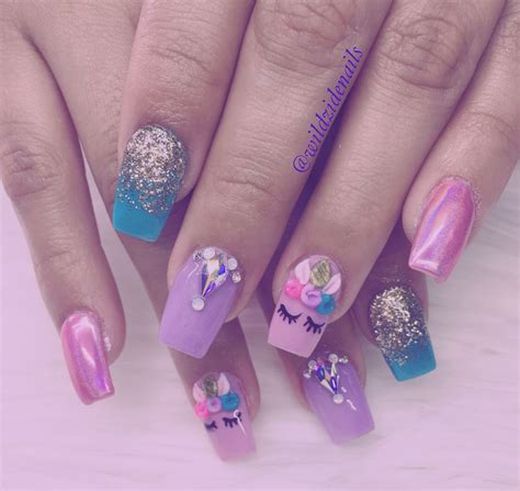 Unicorn nails by wildzide nails Diseños de arte en uñas