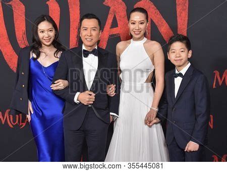 7 Hot Sexy Cissy Wang Bikini Pics