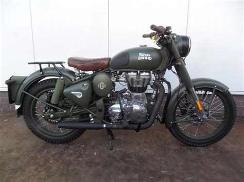 Royal Enfield Classic 500 Battle Green Walden Auto