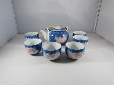 Japanese Porcelain Tea Set | EstateSales.org