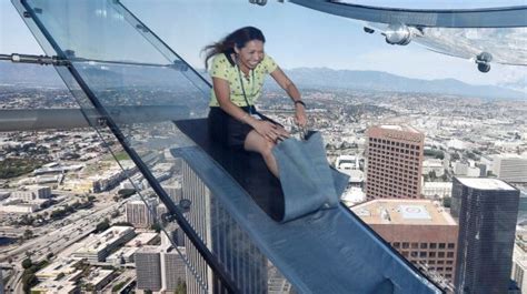 SkySlide: The glass slide 1,000 feet in the air | whas11.com