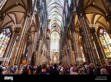 Cologne cathedral interior hi-res stock photography and images - Alamy