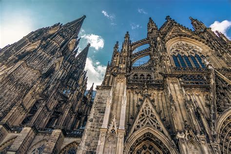 13 Examples of Gothic Architecture in Europe