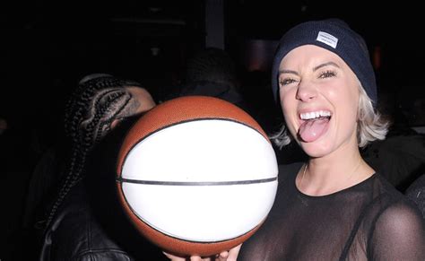 Queen Of Snapchat YesJulzs Sex Tape Leaks After Extortion Plot