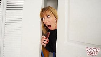 Dick Detective Sara Jay Esp A El Gran Trasero De Nina Kayy Con Una Polla Latina Xvideos