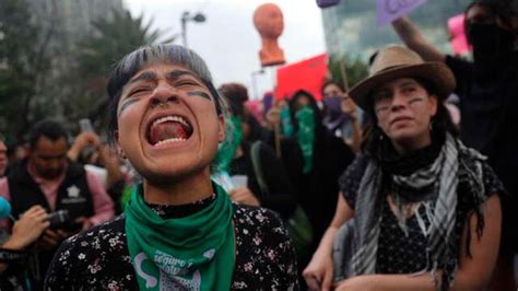 Marcha Feminista M Xico Contra Violaciones Termin En Violencia Y