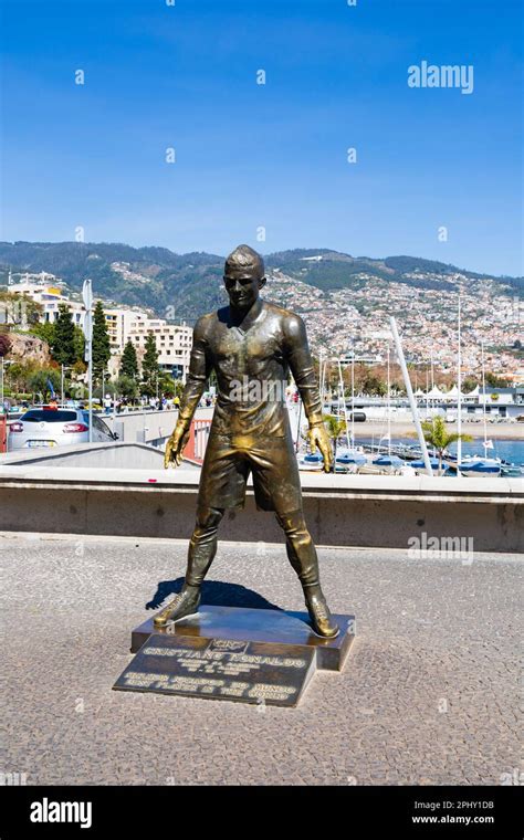 Bronzestatue des weltberühmten Fußballspielers des besten Spielers der