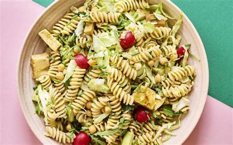 Pastasalade Met Spitskool En Vegan Kipstukjes Libelle Lekker