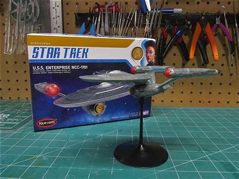 Star Trek Discovery U S S Enterprise 1 2500 Scale Model Kit By Polar