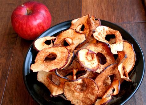 The Healthy Happy Wife: Apple Chips in the Dehydrator