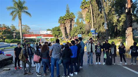 Bloqueo En La Glorieta De Paloma De La Paz Exigen Justicia Por Leonardo